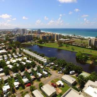 Фотографии базы отдыха 
            Alex Beach Cabins and Tourist Park