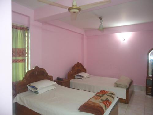 Фотографии гостиницы 
            Hotel Green Castle