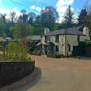 Фотографии мини отеля
The Waterman's Arms