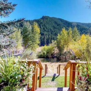 Фотографии гостевого дома
Creekside Retreat