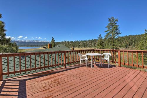 Фотографии гостевого дома 
            Cabin with Deck and Views Steps from Big Bear Lake