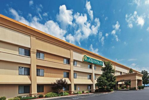 Фотография гостиницы La Quinta by Wyndham N Little Rock - McCain Mall
