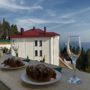 Фотография квартиры Апартаменты Гурзуф с видом на море