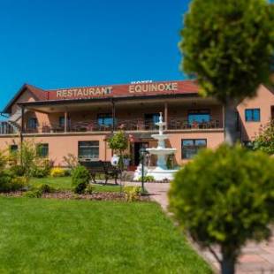 Фотографии мини отеля
Equinoxe Royal Reghin