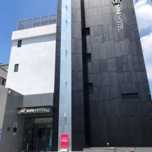 Фотографии гостиницы 
            Mini Hotel 141