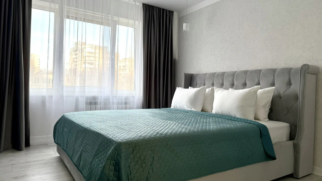 Фотография квартиры Апартаменты  ApartMari Шикарные 3-комнатные апартаменты на набережной реки в центре Калининграда