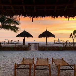 Фотографии гостевого дома 
            BeachFront Villa Thamani ZanzibarHouses