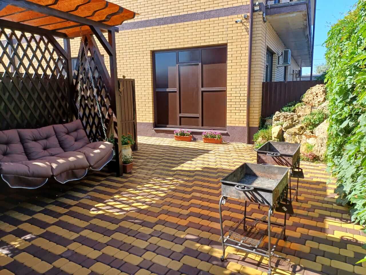 Фотография гостевого дома Кристалл