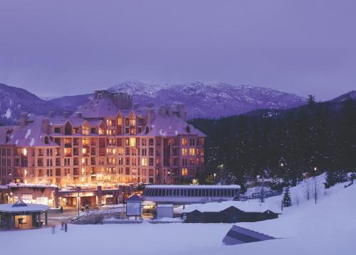 Фотография гостиницы Pan Pacific Whistler Mountainside