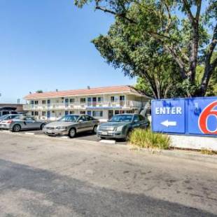 Фотографии гостиницы
Motel 6-Stockton, CA - North