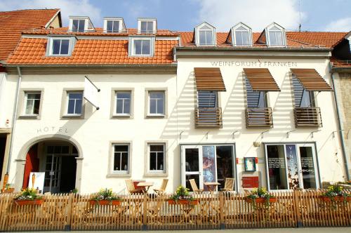 Фотография гостиницы Altstadthotel Weinforum Franken