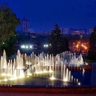 Фотография Танцующий фонтан в парке Щербакова