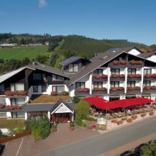 Фотографии гостиницы
Sporthotel Zum Hohen Eimberg