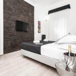 Фотография гостевого дома Black Rooms Colosseo