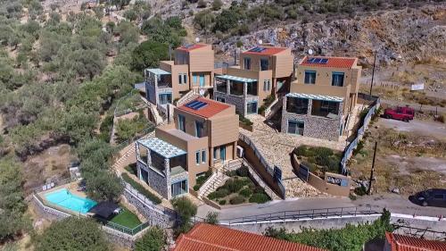 Фотография гостевого дома Ouzo Villas 1