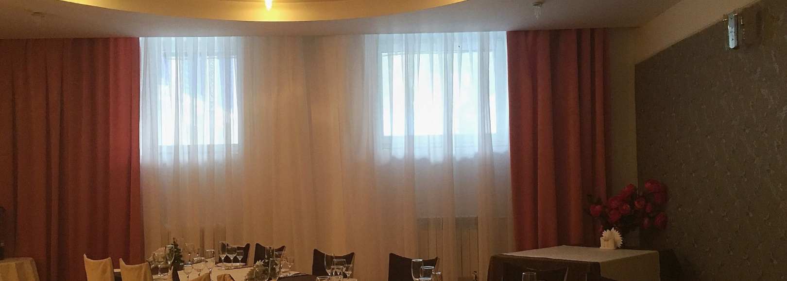 Фотография банкетного зала Волга