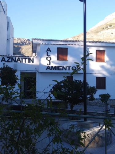 Фотографии гостевого дома 
            Hostal Rural Pico Aznaitin- Sierra Magina
