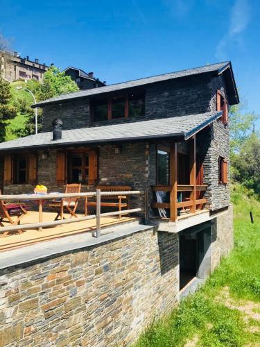 Фотография гостевого дома Panoramic Xalet la Molina con vistas excelentes