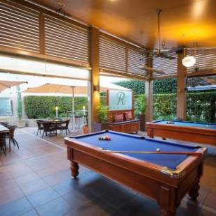 Фотографии гостиницы
O'Shea's Royal Hotel