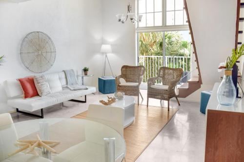 Фотография гостиницы Coral Reef at Key Biscayne