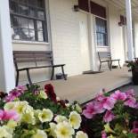 Фотография мотеля Colonial Lodge Motor Inn