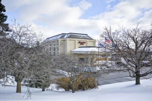 Фотография гостиницы Hampton Inn Detroit Northville
