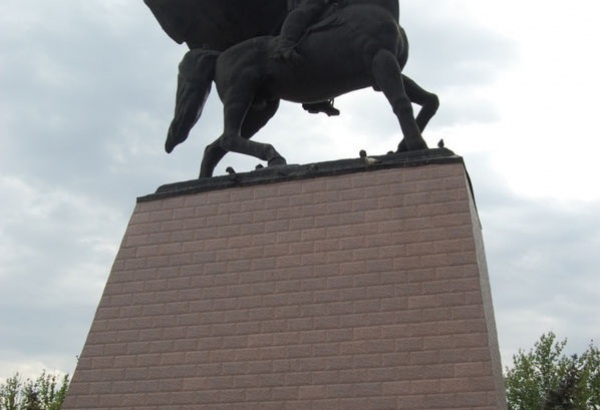 Фотография памятника Памятник В.И. Чапаеву