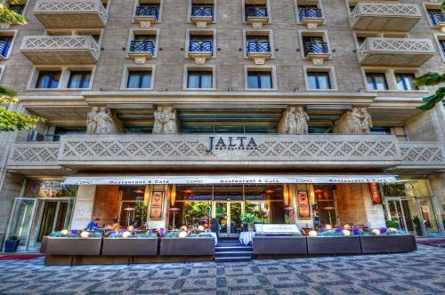 Фотография гостиницы Jalta Boutique Hotel