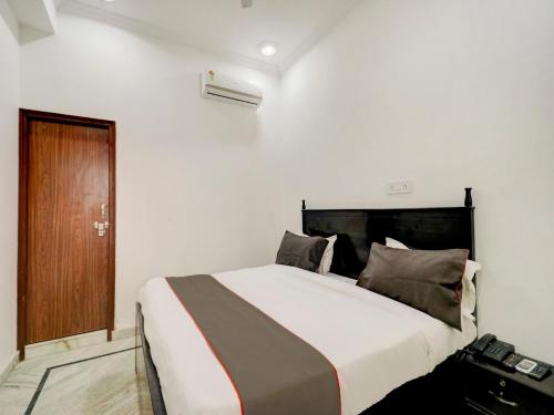 Фотография гостиницы Collection O 76649 BJ Residency