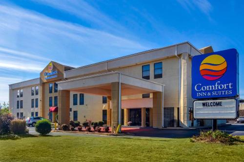 Фотография гостиницы Comfort Inn & Suites LaGrange