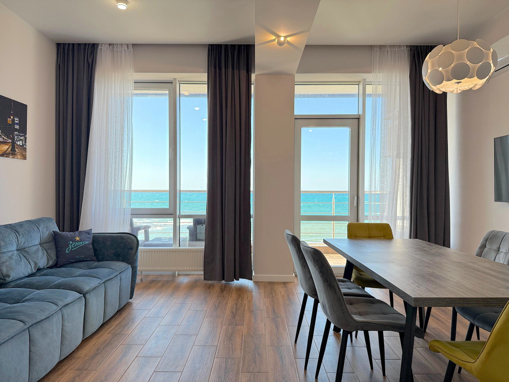 Фотография квартиры Апартаменты Трехкомнатные Акваделюкс с видом на море N347