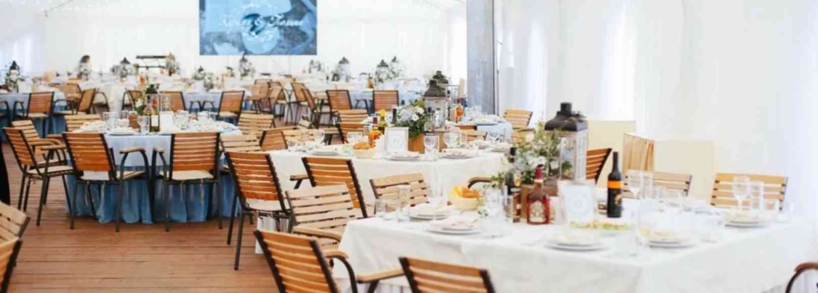 Фотография банкетного зала Летний шатер на территории парк-отеля