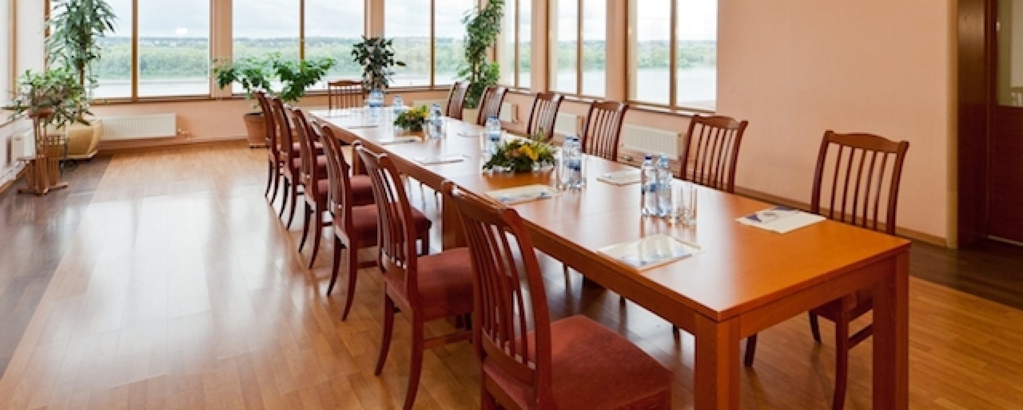 Фотографии конференц-зала Речной зал