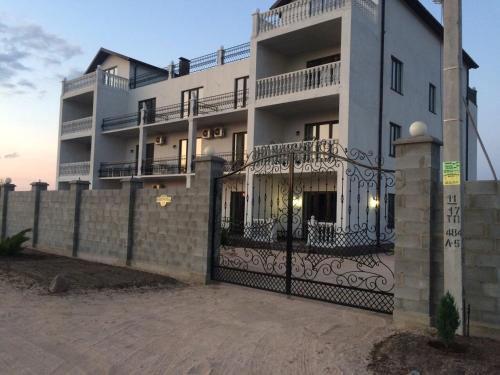 Фотографии гостевого дома 
            Золотой пляж