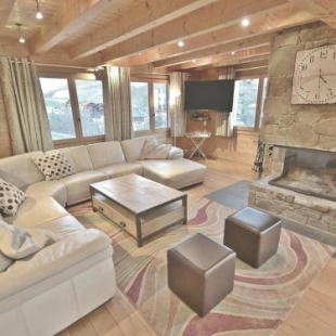 Фотография гостевого дома Chalet Le Grand-Bornand, 10 pièces, 18 personnes - FR-1-391-29