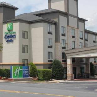 Фотографии гостиницы 
            Holiday Inn Express Hotel & Suites Charlotte-Concord I-85, an IHG Hotel