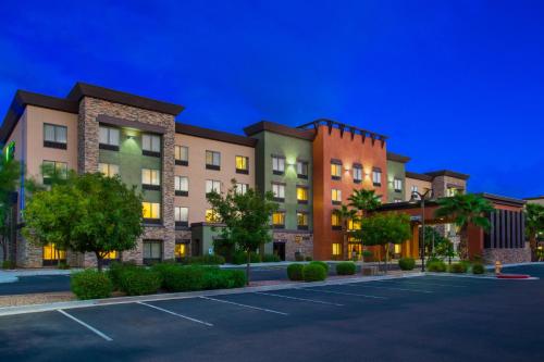 Фотография гостиницы Holiday Inn Express Surprise, an IHG Hotel