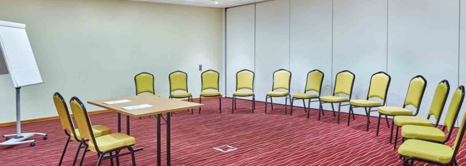 Фотография конференц-зала Марс