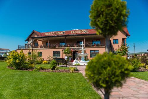 Фотография мини отеля Equinoxe Royal Reghin