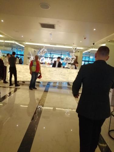 Фотографии гостиницы 
            Twins tower Orbi city