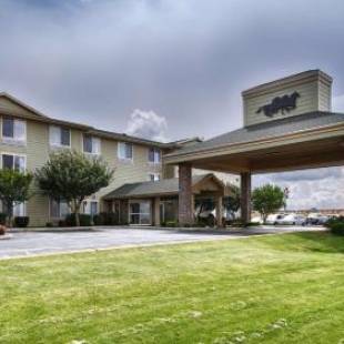 Фотографии гостиницы 
            Best Western Bronco Inn