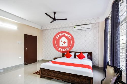 Фотографии гостиницы 
            Vaccinated Staff - OYO Flagship 49036 Royal Pearl Inn