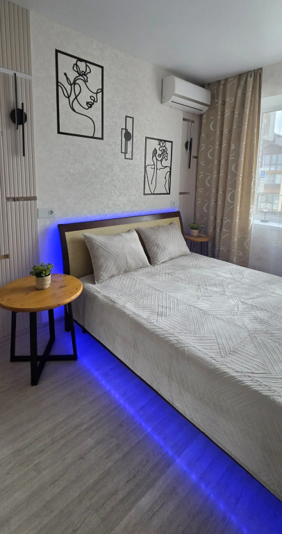 Фотография квартиры Квартира Уютная чистая с панорамным остеклением