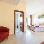 Фотография гостиницы Hotel Toboso Almuñécar