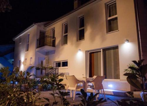 Фотография гостевого дома Apartments by the sea Sveti Filip i Jakov, Biograd - 16966