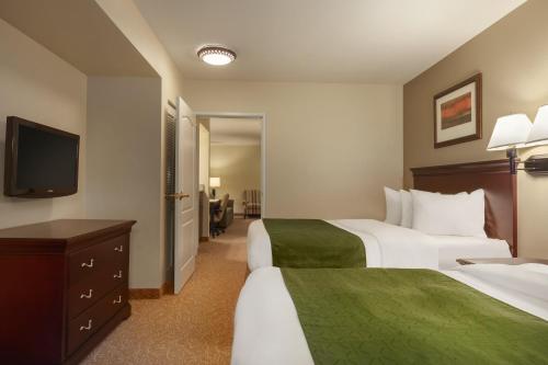 Фотография гостиницы Country Inn & Suites by Radisson, Red Wing, MN