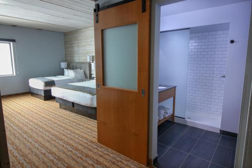 Фотография гостиницы Pier B Resort