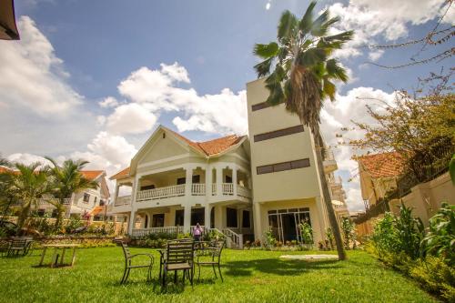 Фотография гостиницы Tiptone Hotel