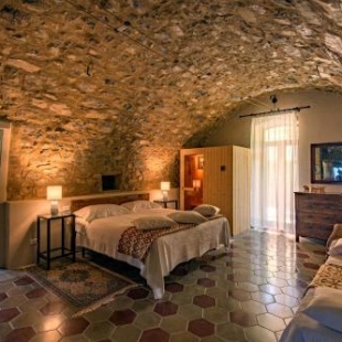 Фотография гостевого дома Residenza di Prestigio In Riva al Lago Marone LOFT