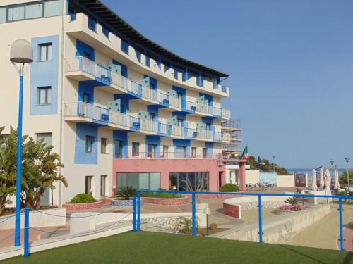 Фотографии гостиницы
Tus'Hotel